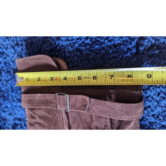 💜Chic Suede Knee-High Boots with Buckle Detail - Size 10 - Picture 8 of 10